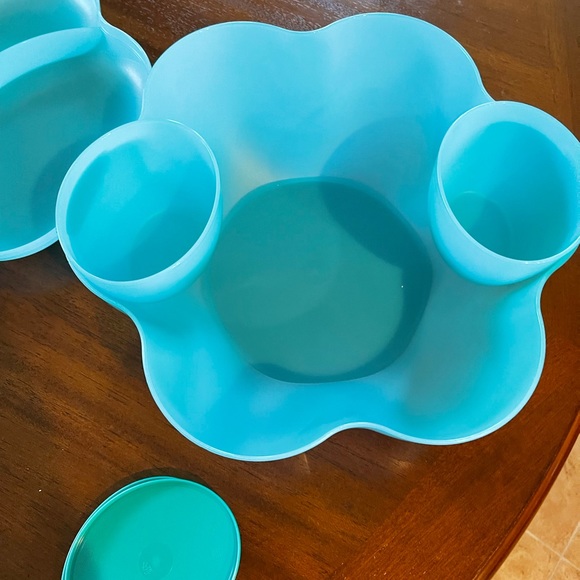 Tupperware chip and dip set - Picture 3 of 10